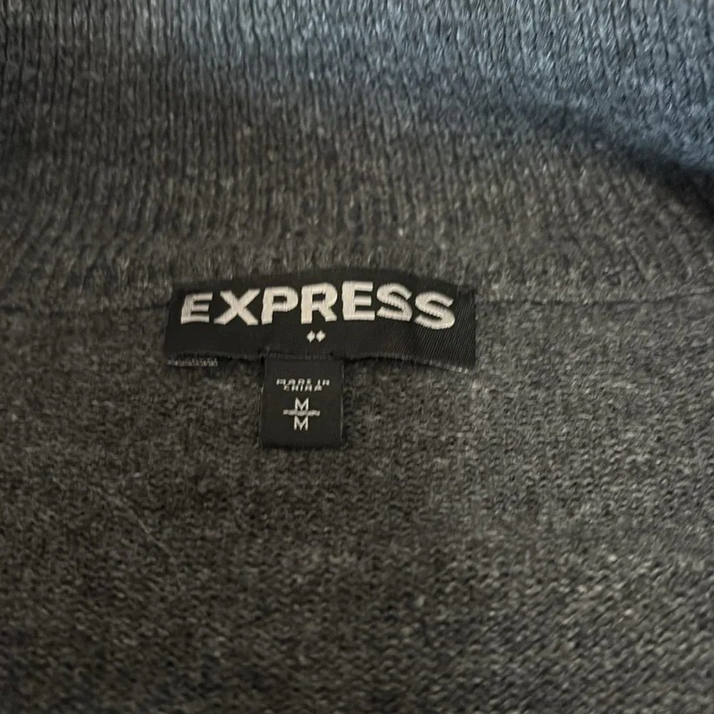 Express Men’s Sz M 1/4 zip Elastic Waist and Wrists Gray Sweater